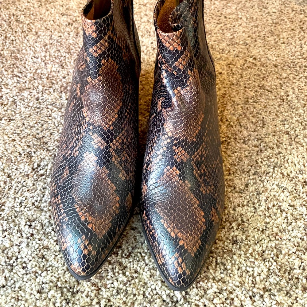 Never worn Steve Madden Boots